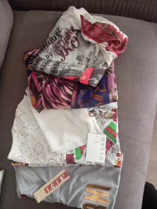 Lote 4 Camisetas Estampadas