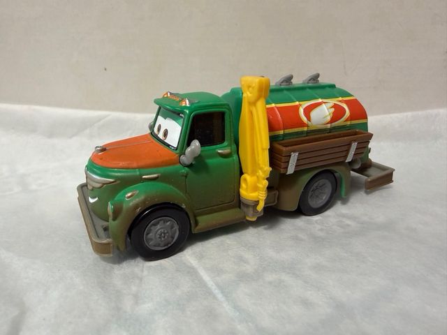 Set di veicoli da Cars e Planes (regalo Rayo McQueen, Mate e altri)