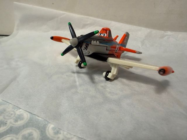 Set di veicoli da Cars e Planes (regalo Rayo McQueen, Mate e altri)