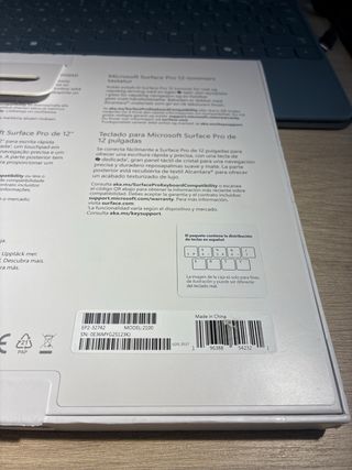 Teclado Microsoft Surface Pro 12 (Falta Tecla)