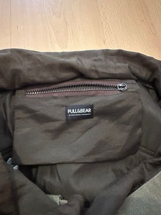 Mochila Pull&Bear caqui con bolsillos