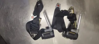 Juego cinturones delanteros Mercedes W124