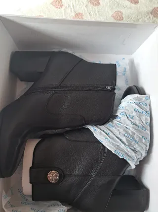 Botines Guess Negros Tacóntapas de zapatero