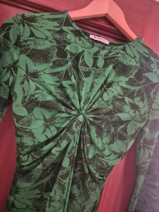 Vestido Zara verde y negro estampado