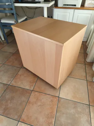 Cajonera de oficina con archivador