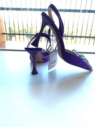 Zapatos Zara Morados con Lazo Brillante