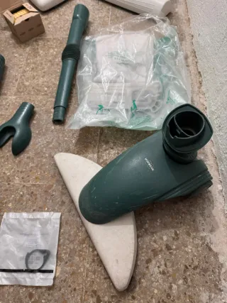 Aspirador Kobold con accesorios