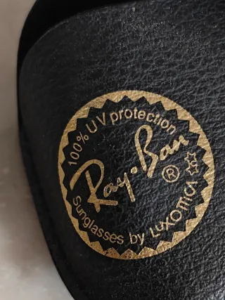 Custodia Ray-Ban nera