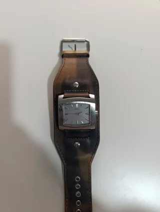 Reloj Guess Cuero Marrón y Plata