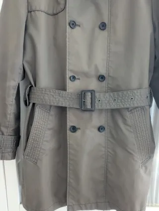 Trench Gabardina vintage Zara hombre verde militar