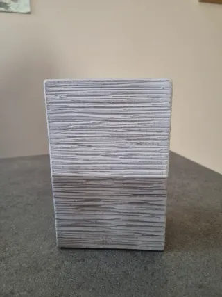 Vaso decorativo beige e bianco