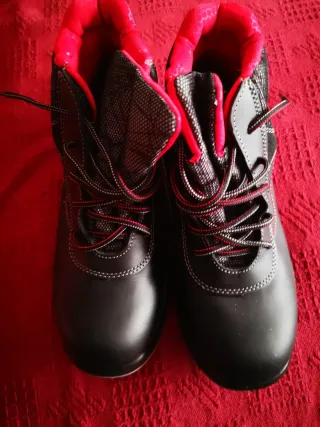 Zapatos de seguridad Panter 100% Made in Spain