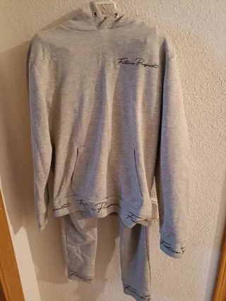 Chándal gris talla S/M