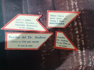 4 pequeños Carteles Antiguos Pastillas Dr. Andreu