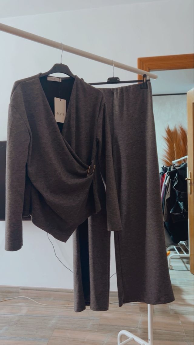 Conjunto de punto gris LIQUIDACIÓN X CIERRE