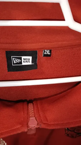 Sudadera Chicago Bulls New Era Roja