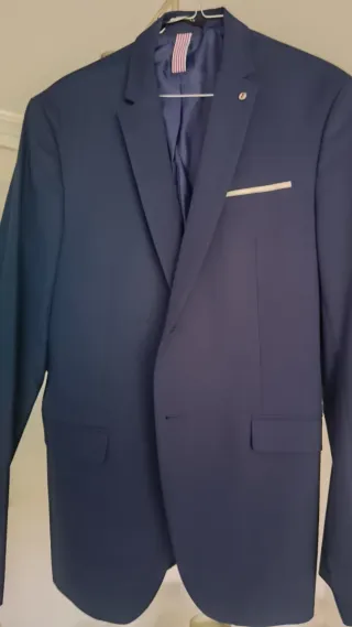 Americana Zara azul y 2 pantalones