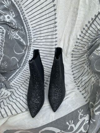 Botines negros talla 38