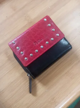 Cartera Pielini Piel Roja y Negra