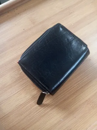 Cartera Pielini Piel Roja y Negra