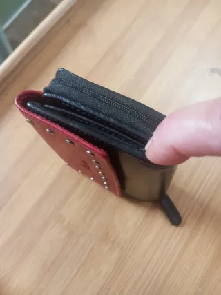 Cartera Pielini Piel Roja y Negra