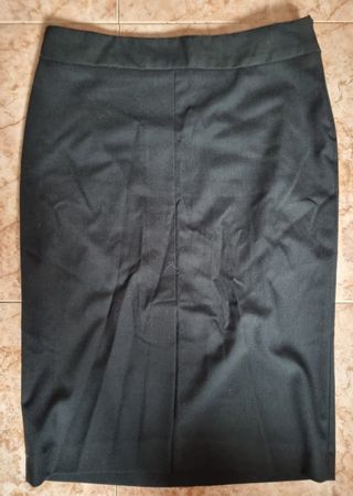 Falda recta Zara negra