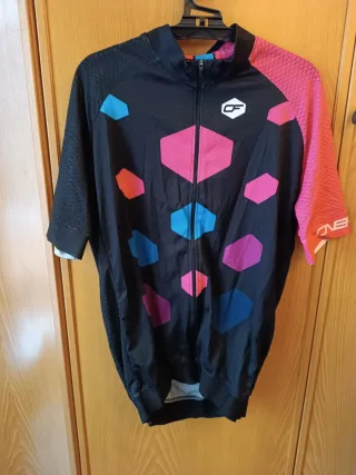 Maillot y culote ciclismo Onefive Talla L