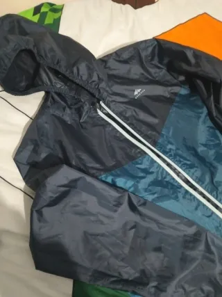 Chubasquero Quechua Talla 14-15 Azul/Verde