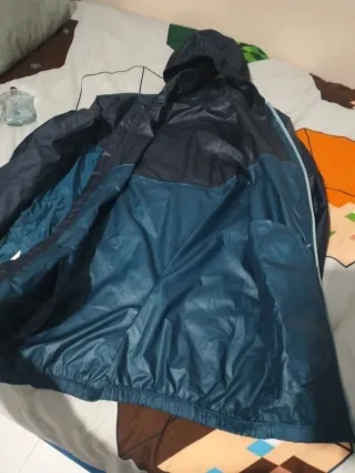 Chubasquero Quechua Talla 14-15 Azul/Verde