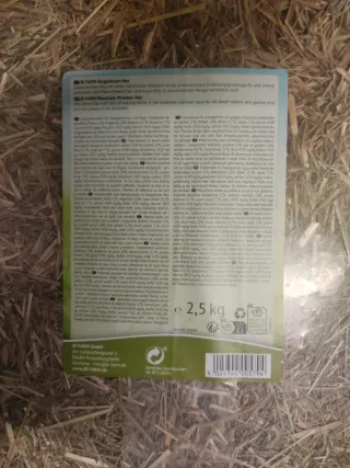 Henno de las montañas JR Farm