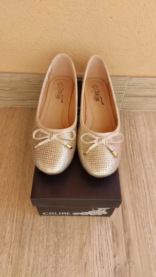 Merceditas doradas CRUBE