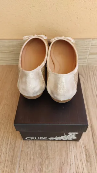 Merceditas doradas CRUBE