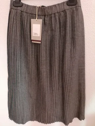 Falda larga Zara plisada gris