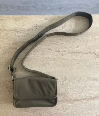 Bolso bandolera de Zara