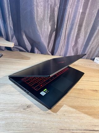 Portátil MSI i7 GTX 1650 1TB SSD 16GB RAM GTX 1650