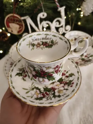 Tazza Royal Albert December