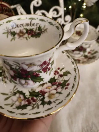 Tazza Royal Albert December