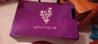 Bolso Younique Morado