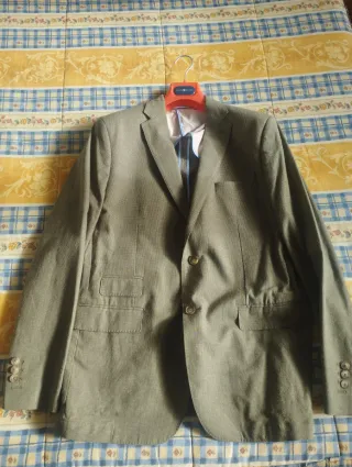 Americana azul y gris