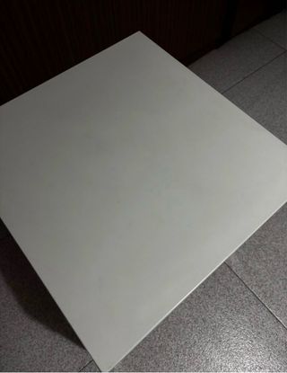Tavolino IKEA bianco