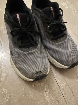 Scarpe Nike running grigie e rosa