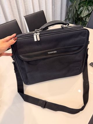 Maletín portátil Toshiba negro