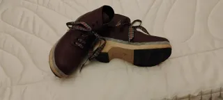 Zuecos. Calzado típico de Galicia