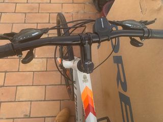 Bicicleta Lapierre Shaper 200 Disc (2020)