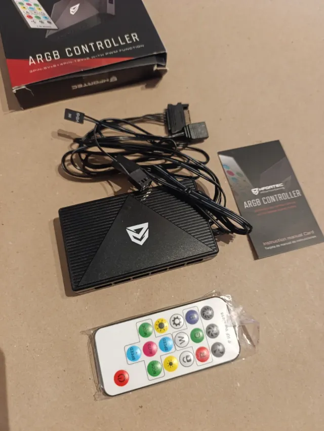 Controladora ARGB para PC HPORTEC con mando