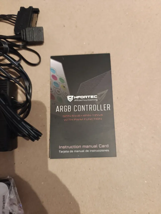 Controladora ARGB para PC HPORTEC con mando