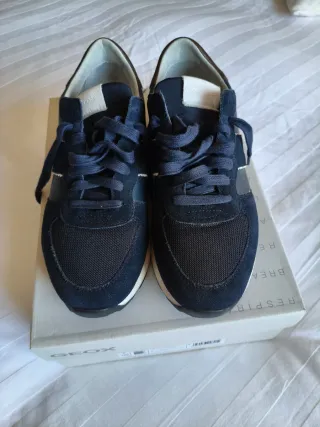 Zapatillas Geox Azul Marino y Blanco