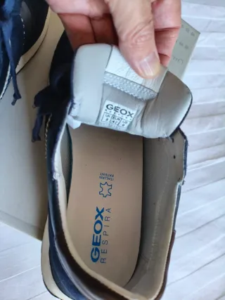 Zapatillas Geox Azul Marino y Blanco