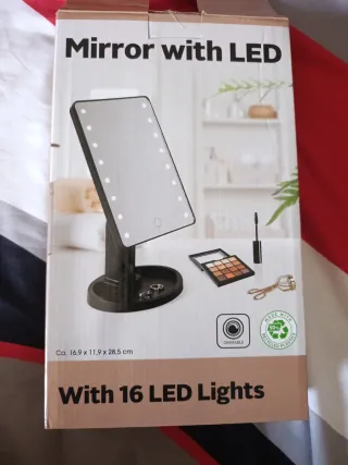 Specchio per trucco con LED