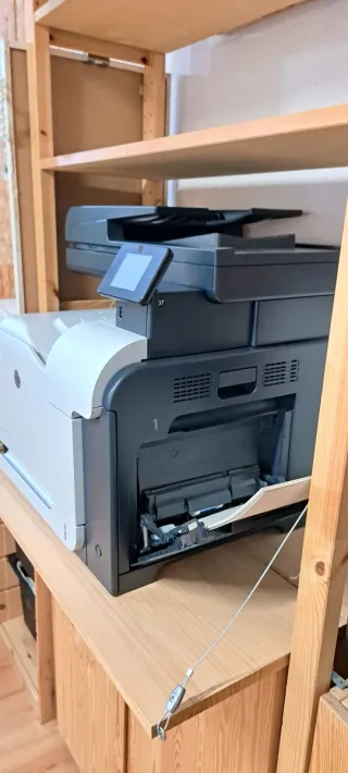 Impresora HP LaserJet Pro 500 Color MFP M570dn